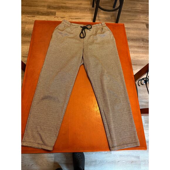 A New Day Houndstooth Pants, pockets and elastic waist. - Picture 14 of 15